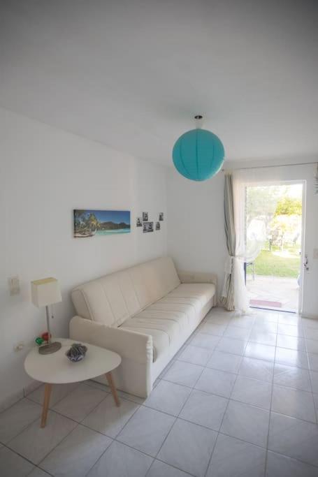 Karantou Villa Tirósz Kültér fotó
